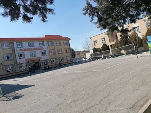 دبیرستان شهید بهشتی