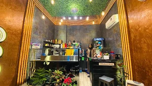 Bluemoon cafe