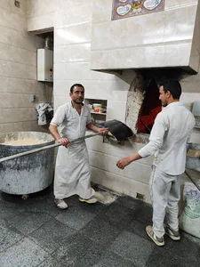 نانوایی سنگک شریعتی