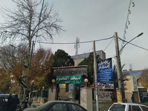 (دکتر ناصر زارعی شمس آبادی)کلینیک گفتاردرمانی، کاردرمانی و عکس از حنجره پایتخت اصفهان