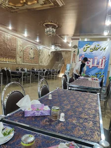 رستوران زیتون میبد