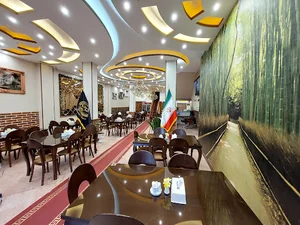 رستوران منوری