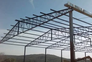 اجرای سقف شیروانی در خزانه 2