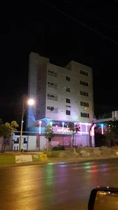 هتل آپارتمان رنگین کمان شیراز هفت تنان