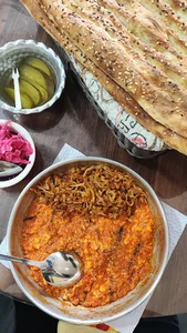 صبحانه سرای من و تو