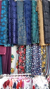 پارچه فروشی و لباس زنانه بچگانه