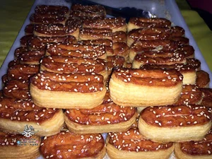 کلوچه و شیرینی سرای احمد