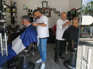 آرایشگاه عادل و مجید 3