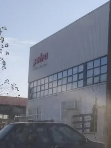 کارخانه درب و پنجره سازی گروه صنعتی پادرا 2