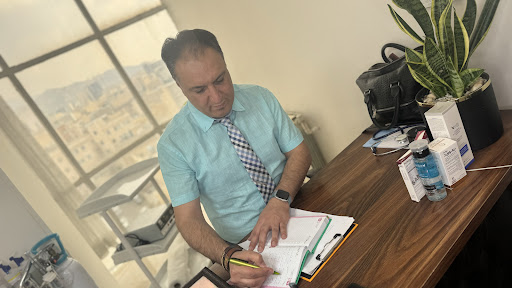 کلینیک زیبایی دکتر خسروی
