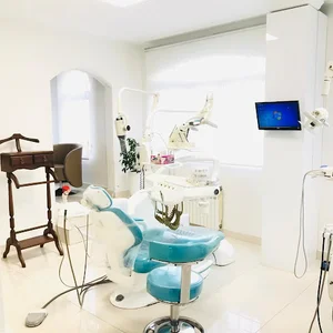 دندانپزشکی دکتر بهادر علیدوستی