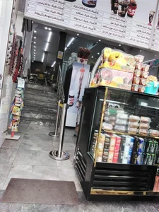 بستنی و آبمیوه اکبر مشتی 3