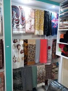 شال و روسری رزآ