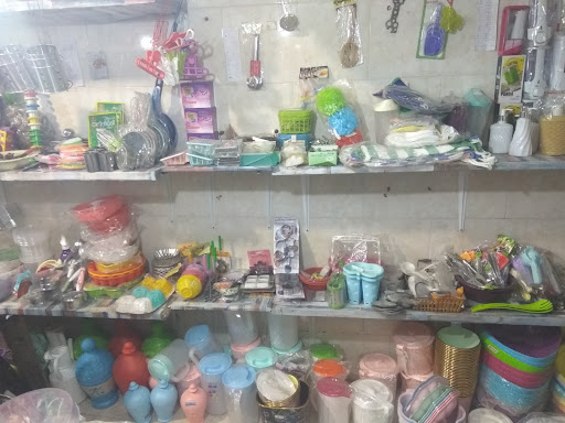 Saavin Plastic and kitchen Appliances