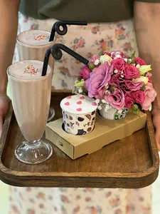 کافه تاج گل
