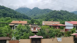اقامتگاه بومگردی کلبه جنگلی فوشه
