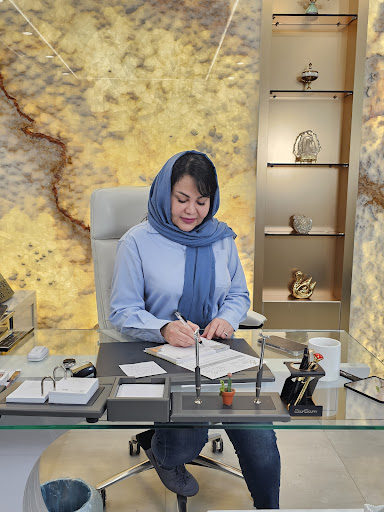 دکترالهه بهزادفر
