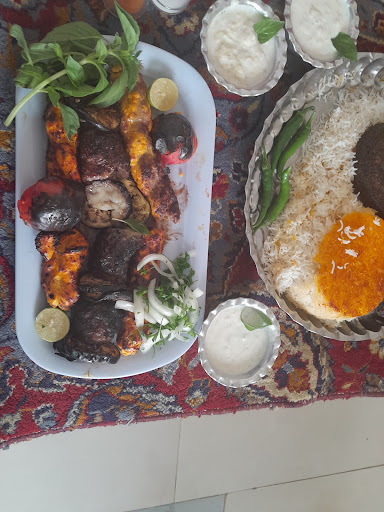 کافه رستوران سنتی خاتون