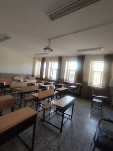 مدرسه متوسطه اول نرجس توحید