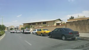 پایگاه واکسیناسیون شماره1شاهین شهر- ورزشگاه بحرالعلوم