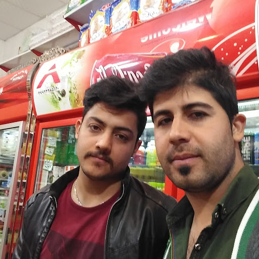 مینی مارکت اوا