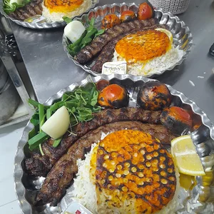 رستوران شمشیری