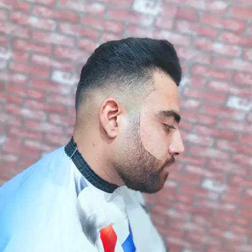 آرایشگاه علی میرآبادی