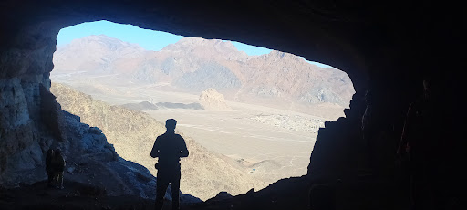 دژ و غار تاریخی فراشاه