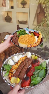 کبابی درباری
