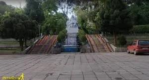 باغ ملی سبزوار مناسب اسکان مسافر و گردش شبانه ☀️ این تودی