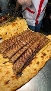 مجموعه غذایی خان‌زاد