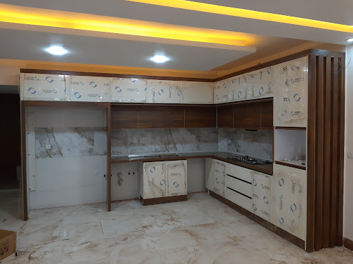 چوب و کابینت لشنی