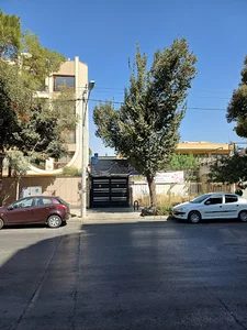 دبیرستان دخترانه هستی