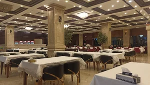 رستوران نادر