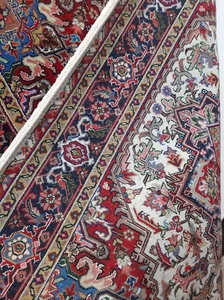 گالری فرش دست‌بافت حاج علی عشقی