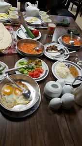 رستوران نمونه ولیعصر