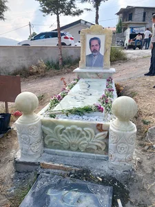 سنگ مزارمهرگان