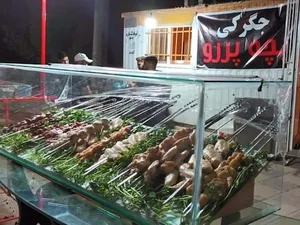 کبابی بچه پررو