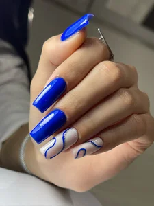 سالن کاشت ناخن و طراحی قم