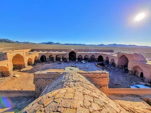 کاروانسرای قلعه خرگوشی