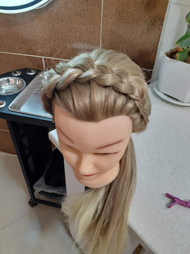 ارایشگاه بزک