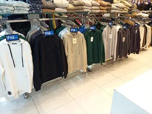 شعبه چهارباغ عباسی جین ایران