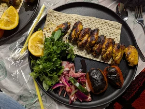 عمارت اُشن باغ رستوران و اقامتگاه گردشگری بوشهر