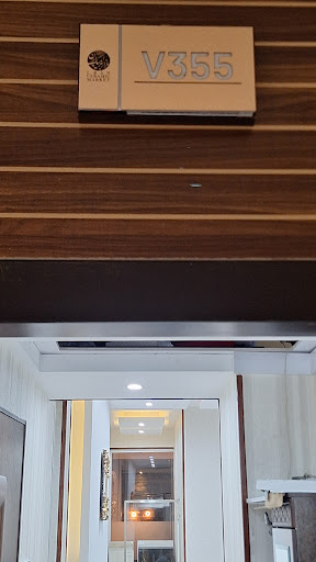 انبار کاشی و سرامیک سی گل
