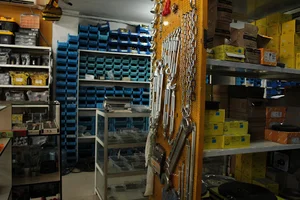 فروشگاه اینترنتی ابزار ماتریس
