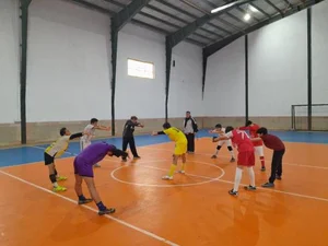 سالن ورزشی شهدای هلستان 3