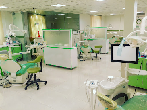 کلینیک تخصصی دندانپزشکی سیب
