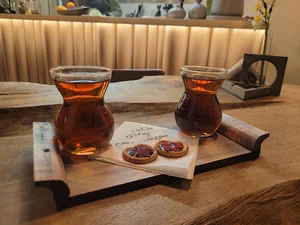 Avan Cafe | کافه آوان