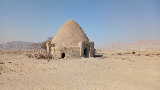 آب انبار و کاروانسرای سالار