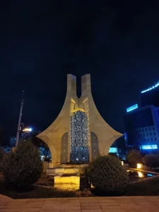 میدان امام خمینی 3